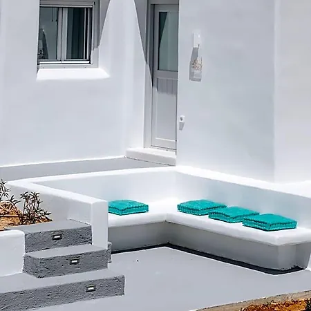 Xerolithos Natural Living Hotell