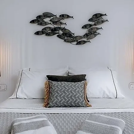 Xerolithos Natural Living Hotell